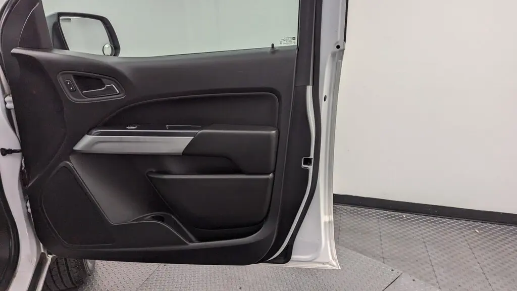 Florida Fine Cars - Used CHEVROLET COLORADO 2021 WEST PALM 4WD LT