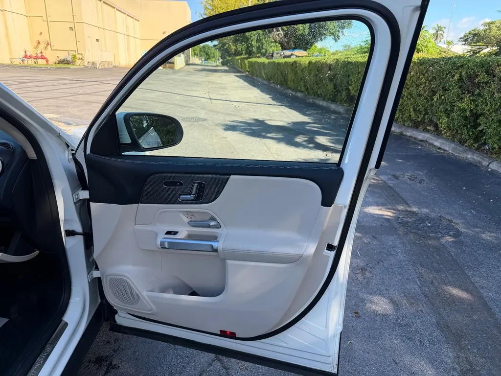 Florida Fine Cars - Used MERCEDES-BENZ GLB 2020 MIAMI GLB 250