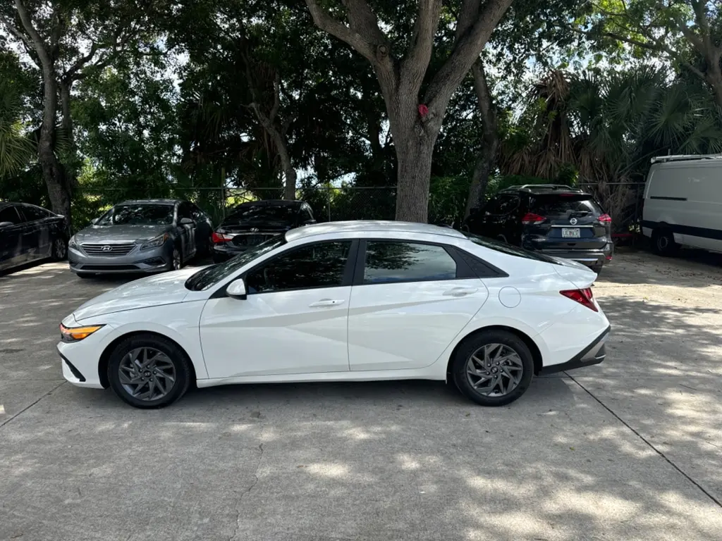 Florida Fine Cars - Used HYUNDAI ELANTRA 2024 WEST PALM SEL