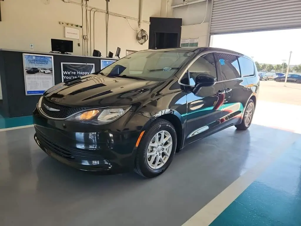 Florida Fine Cars - Used CHRYSLER PACIFICA 2018 ORLANDO LX