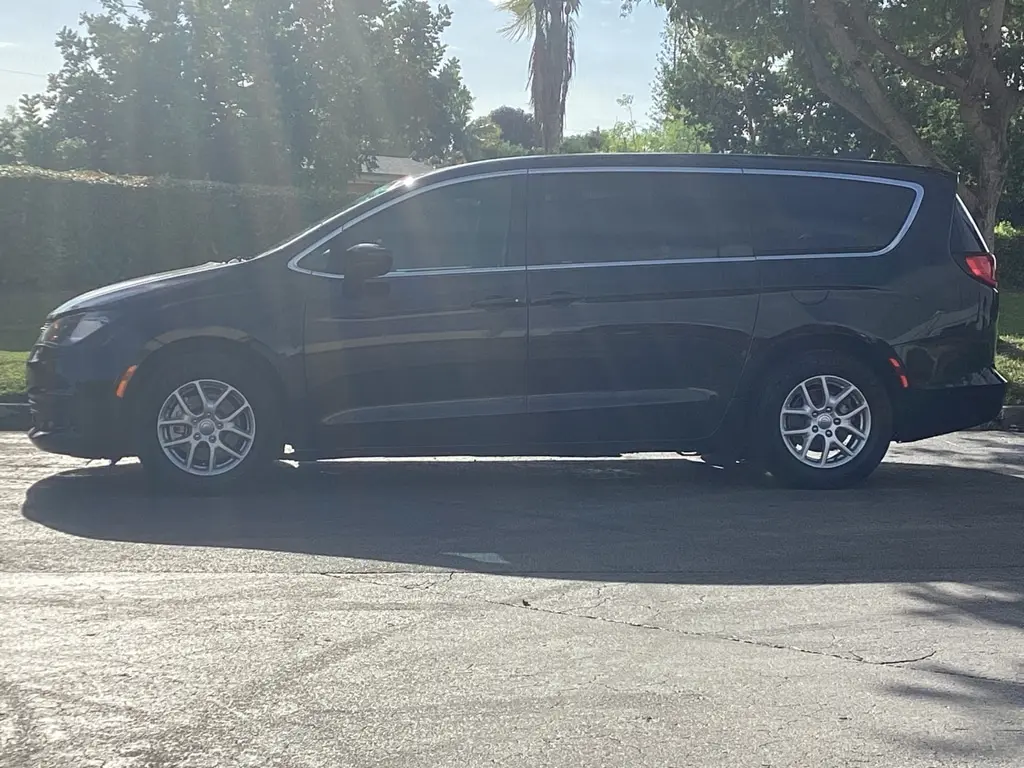 Florida Fine Cars - Used CHRYSLER PACIFICA 2018 MIAMI LX