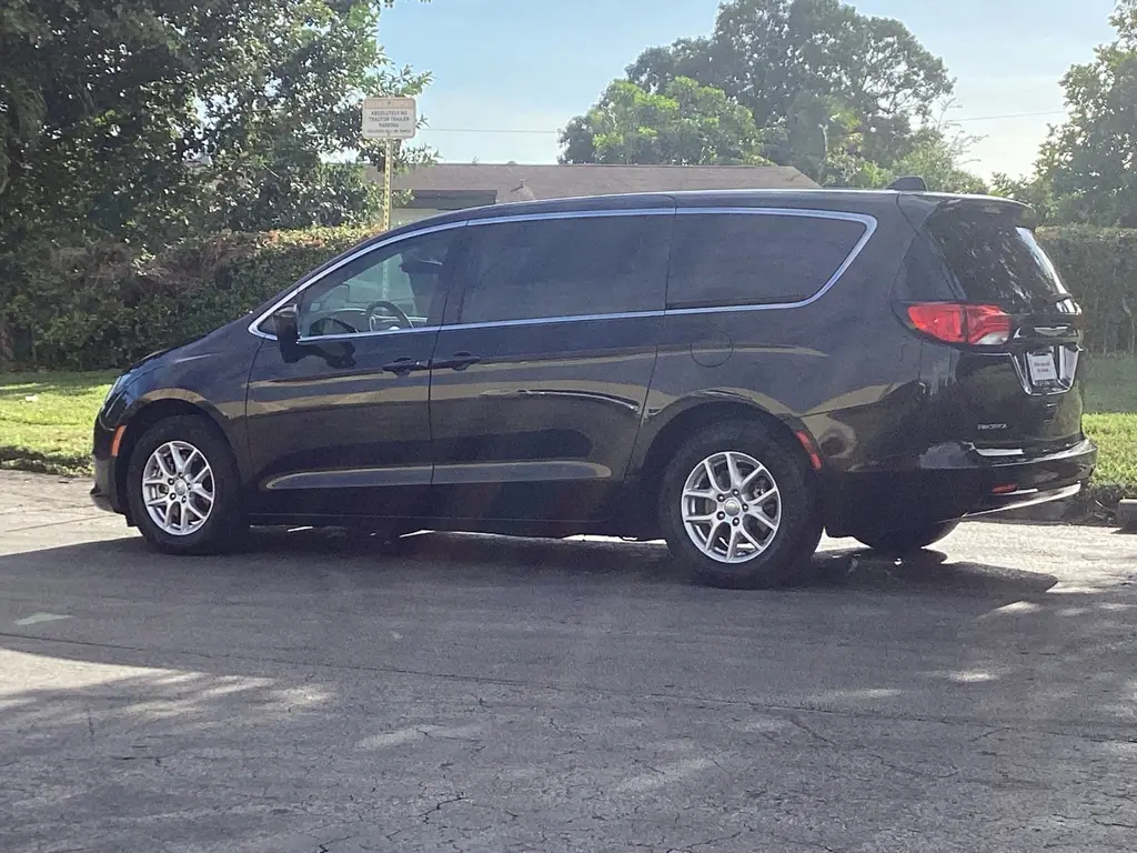 Florida Fine Cars - Used CHRYSLER PACIFICA 2018 MIAMI LX