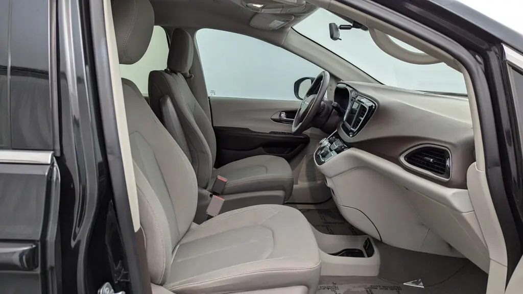 Florida Fine Cars - Used CHRYSLER PACIFICA 2018 MIAMI LX