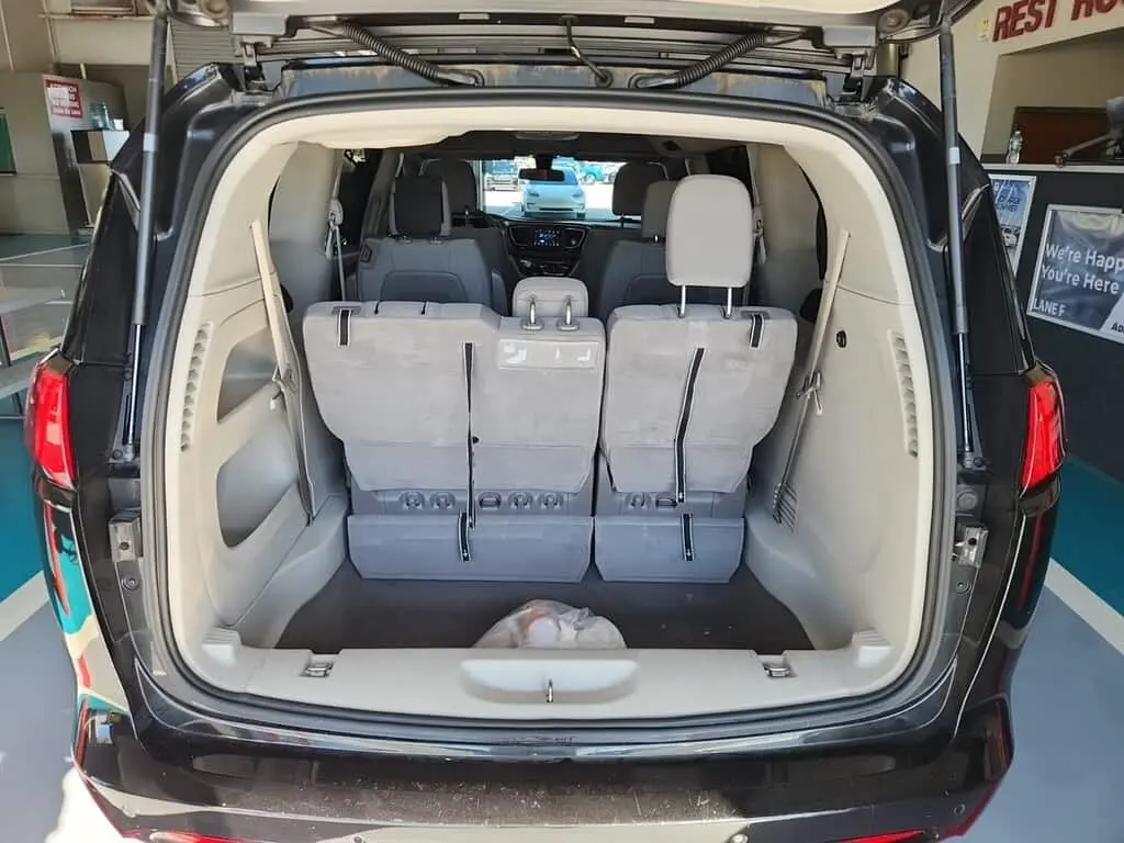 Florida Fine Cars - Used CHRYSLER PACIFICA 2018 ORLANDO LX
