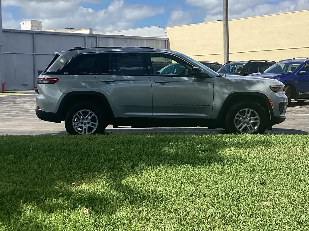 Florida Fine Cars - Used JEEP GRAND CHEROKEE 2023 MARGATE LAREDO