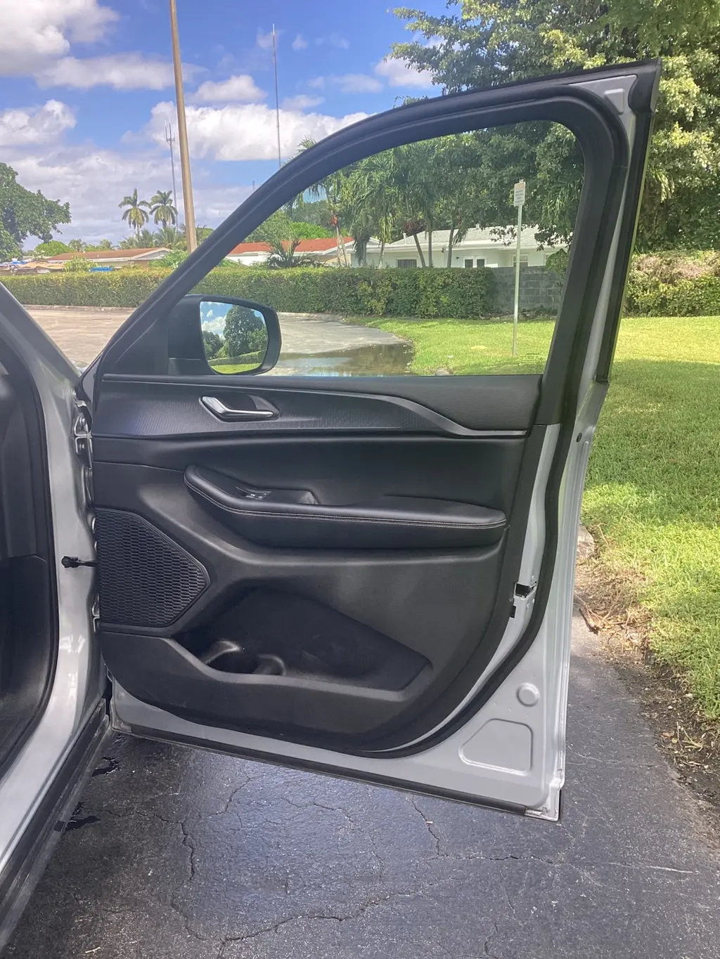 Florida Fine Cars - Used JEEP GRAND CHEROKEE 2023 MARGATE LAREDO