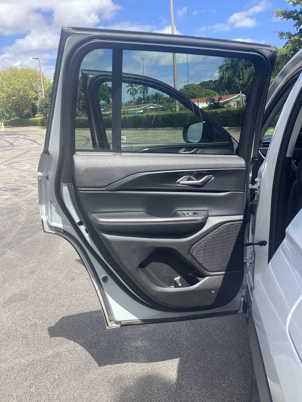 Florida Fine Cars - Used JEEP GRAND CHEROKEE 2023 MARGATE LAREDO