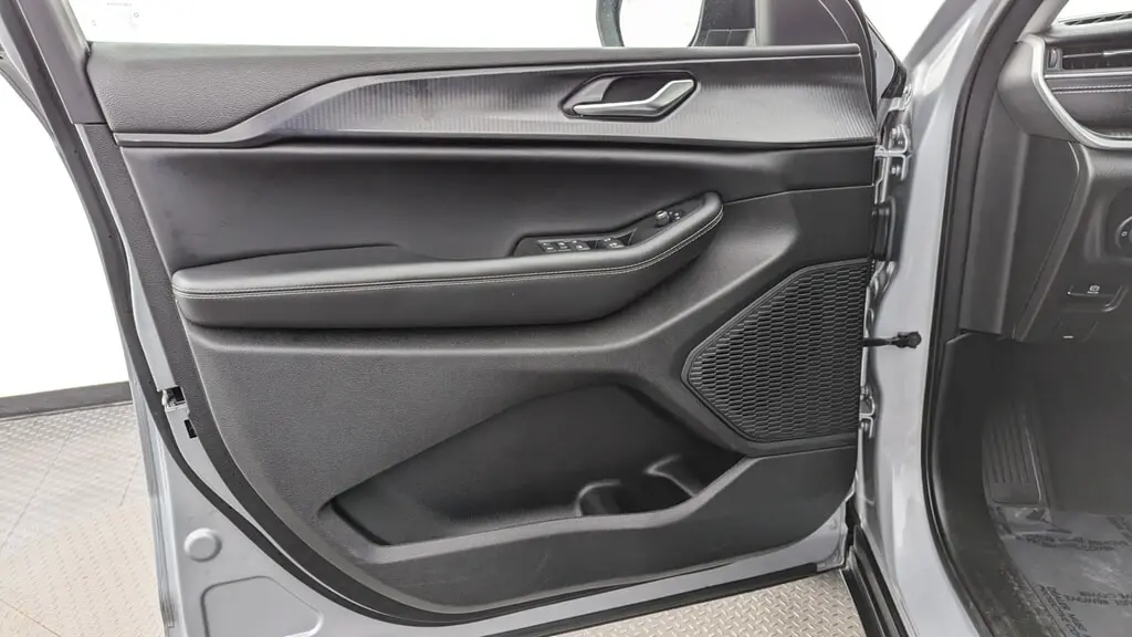 Florida Fine Cars - Used JEEP GRAND CHEROKEE 2023 MARGATE LAREDO