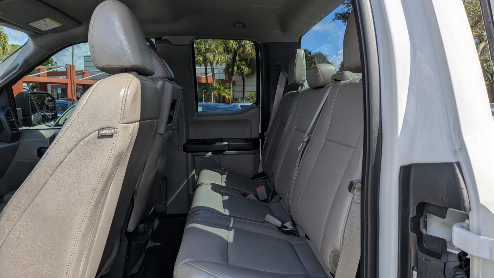 used vehicle - TRUCK FORD F-150 2018