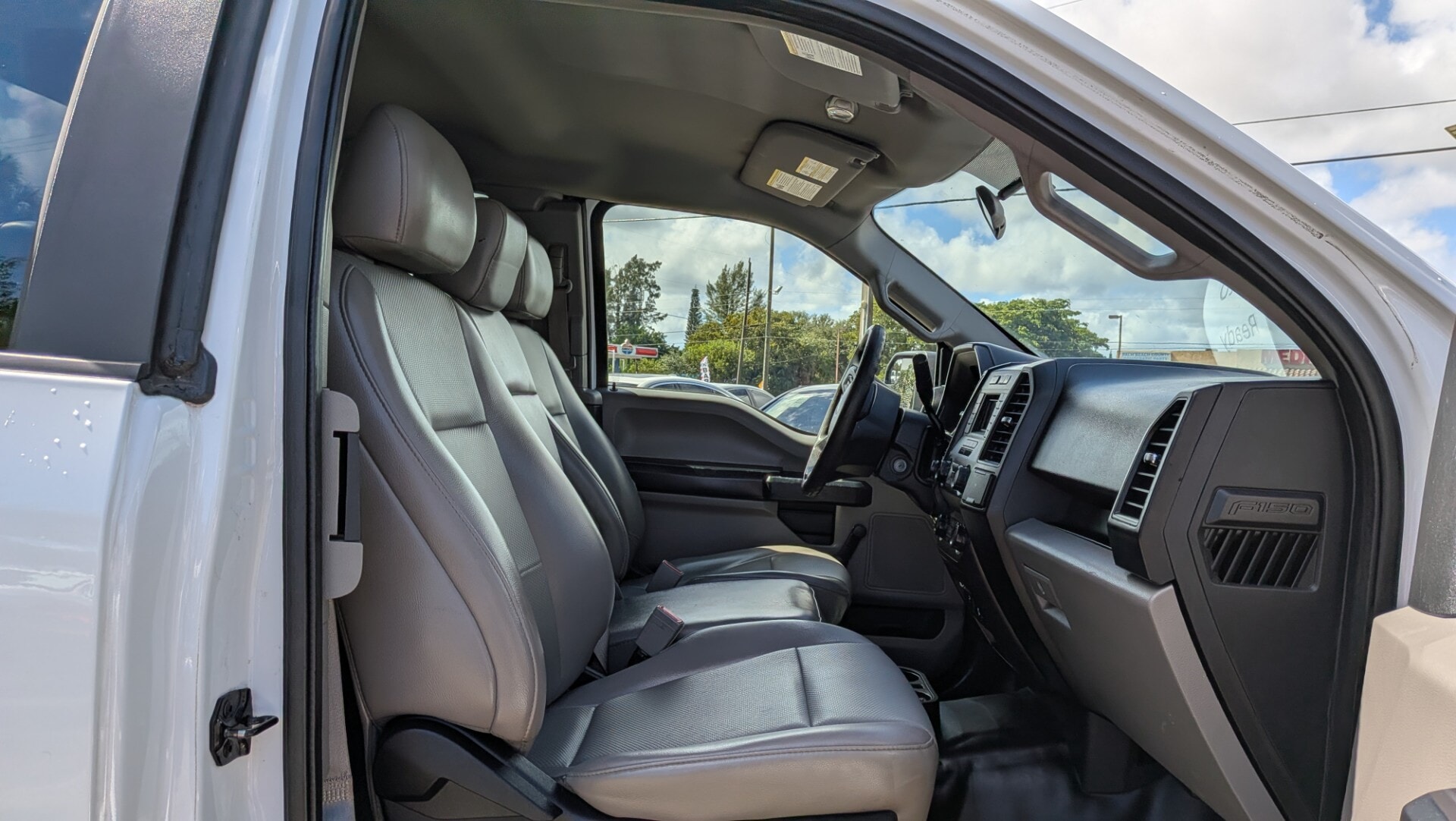 used vehicle - TRUCK FORD F-150 2018