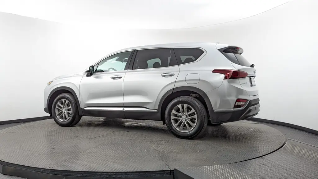 2019 Hyundai Santa Fe SEL Plus photo 2