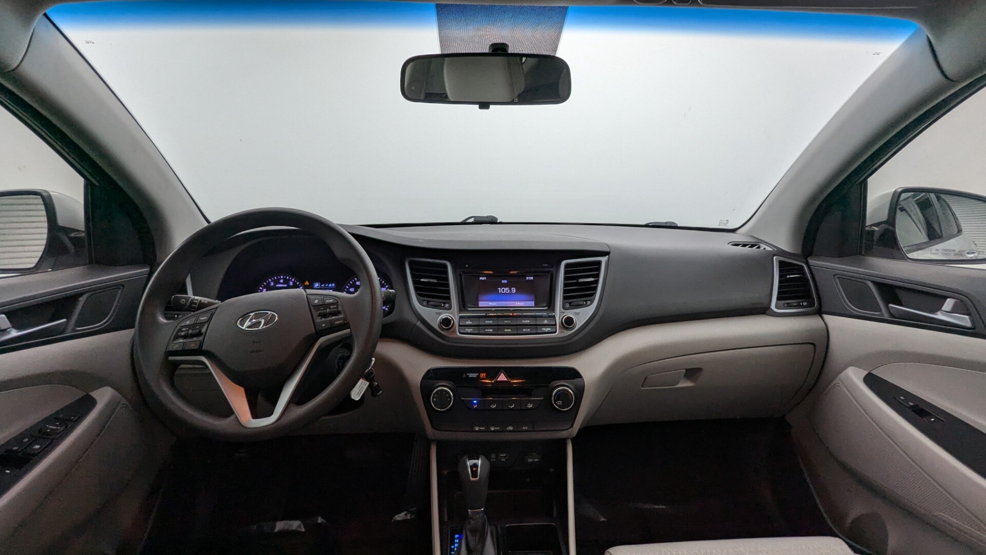 used vehicle - SUV HYUNDAI TUCSON 2017