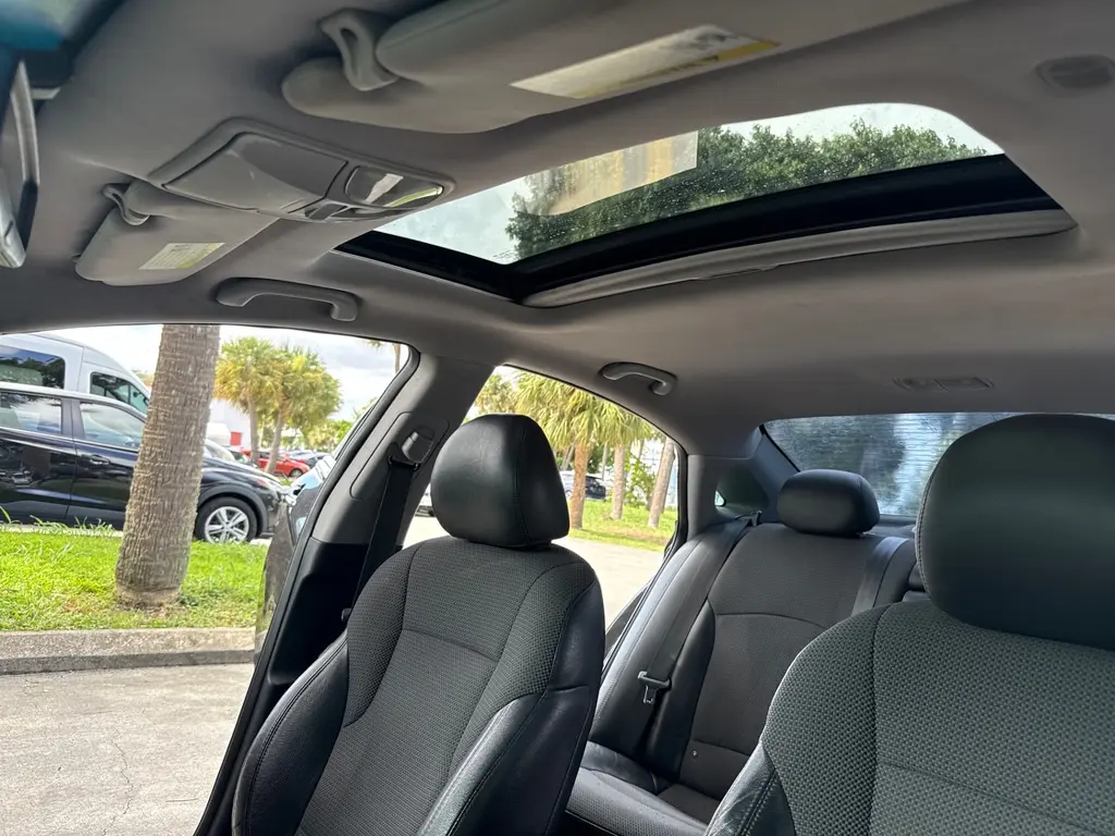 Florida Fine Cars - Used HYUNDAI SONATA 2012 WEST PALM 2.4L SE