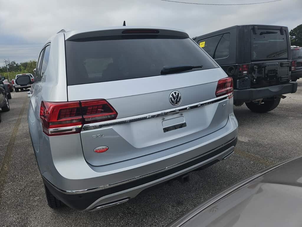 2019 Volkswagen Atlas V6 SEL photo 4