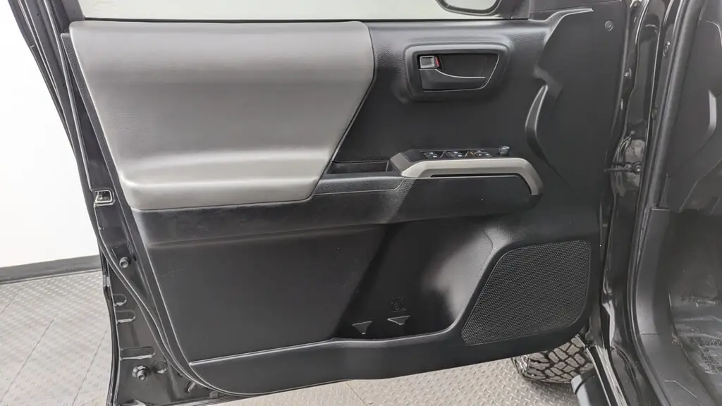 Florida Fine Cars - Used TOYOTA TACOMA 2WD 2022 MARGATE SR5