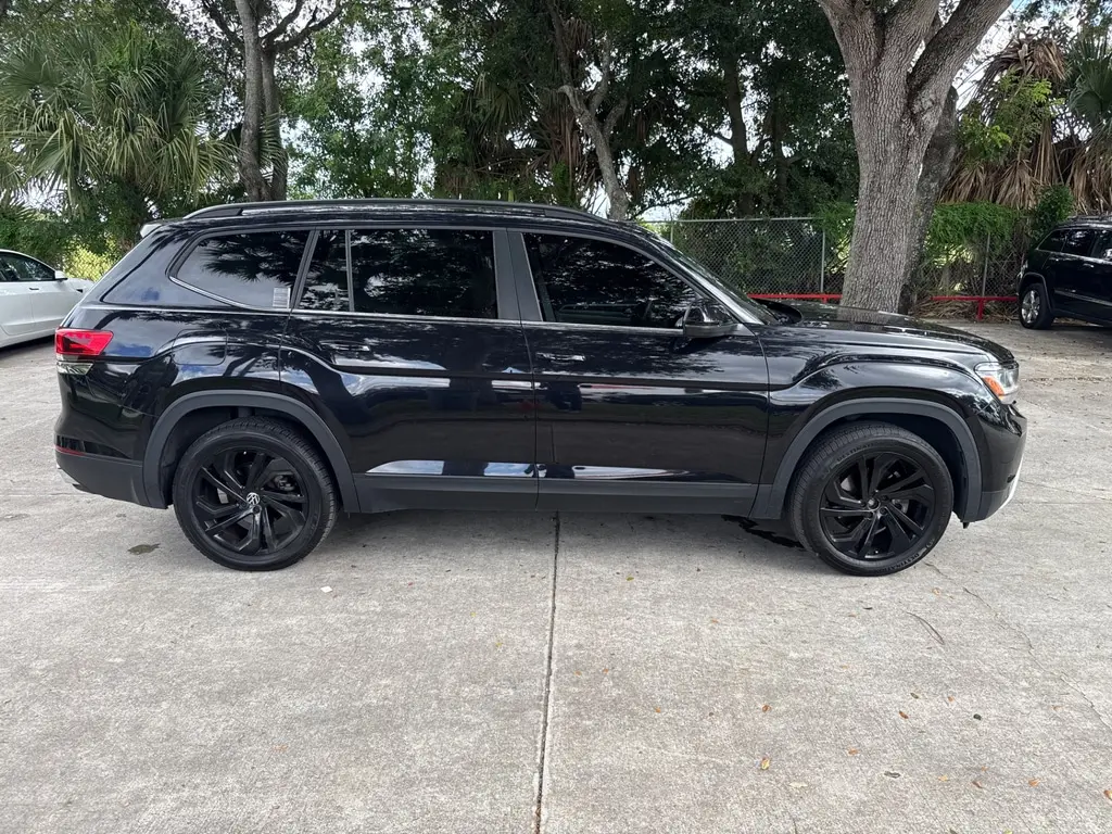 Florida Fine Cars - Used VOLKSWAGEN ATLAS 2021 WEST PALM 3.6L V6 SE W/TECHNOLOGY