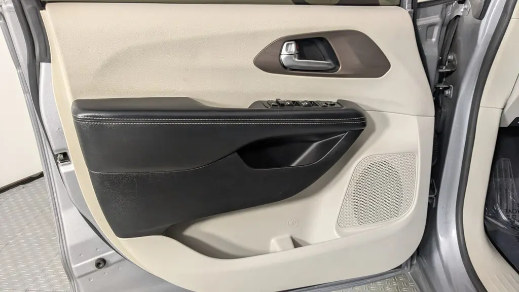 Florida Fine Cars - Used CHRYSLER VOYAGER 2020 ORLANDO LXI