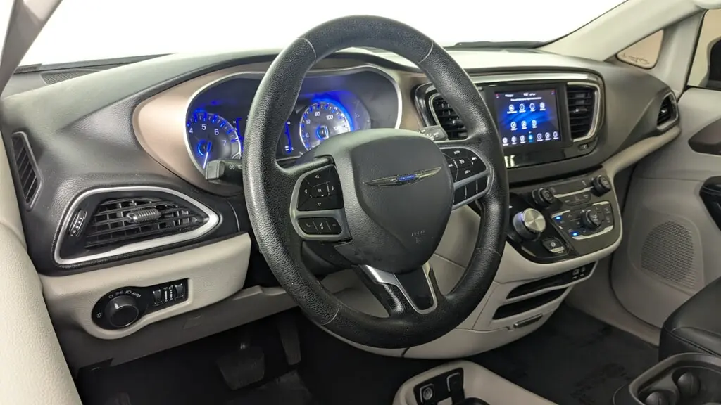 Florida Fine Cars - Used CHRYSLER VOYAGER 2020 ORLANDO LXI