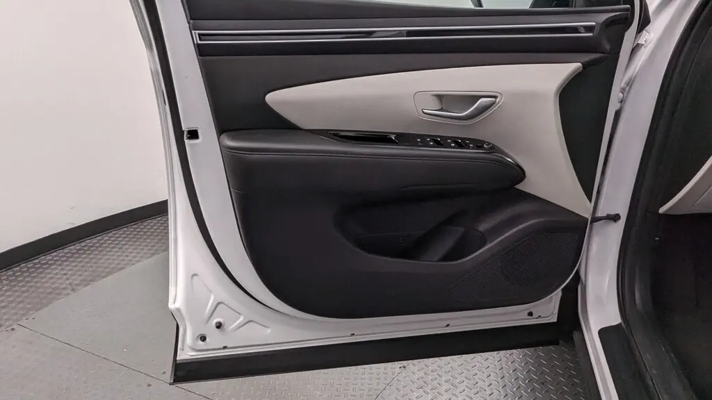 Florida Fine Cars - Used HYUNDAI TUCSON HYBRID 2023 WEST PALM SEL CONVENIENCE