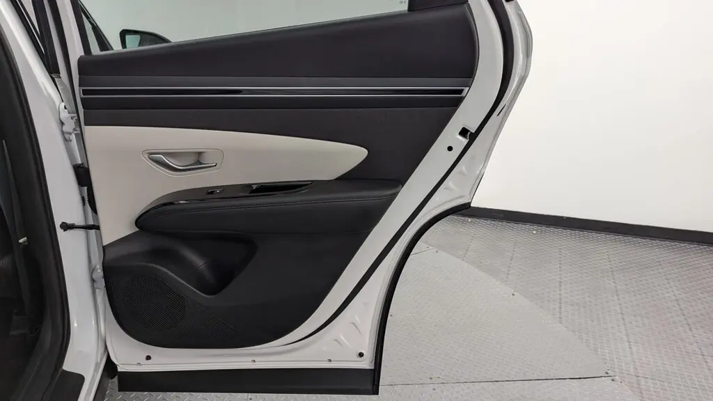 Florida Fine Cars - Used HYUNDAI TUCSON HYBRID 2023 WEST PALM SEL CONVENIENCE