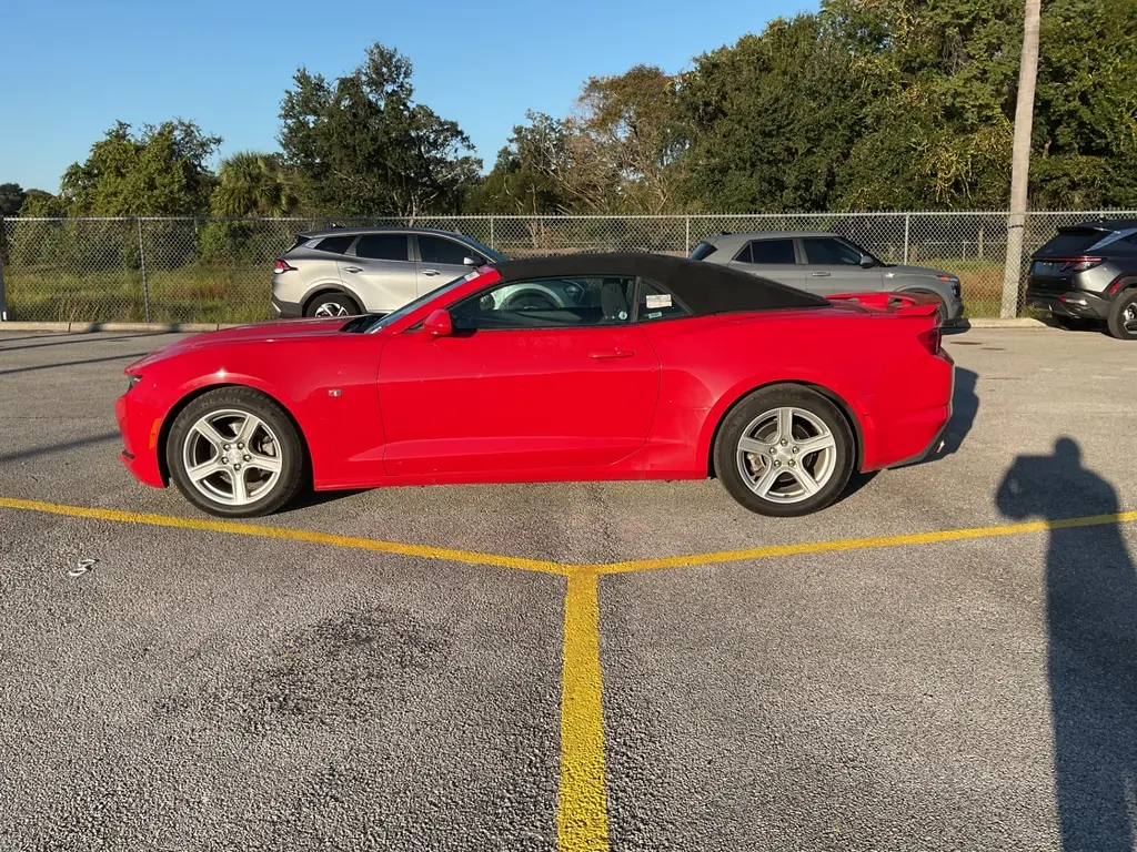 2020 Chevrolet Camaro 1LS 1LT photo 4