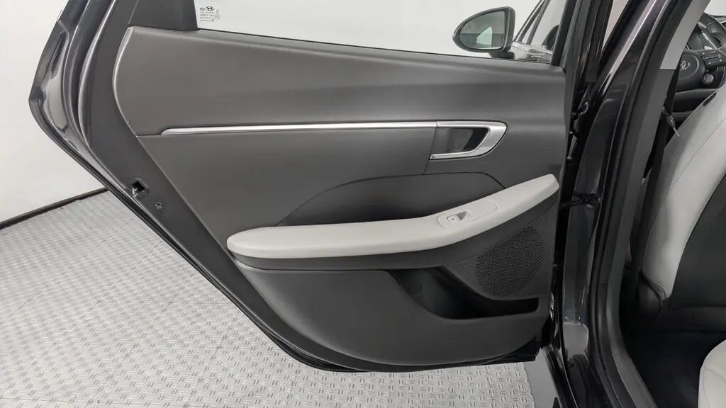 Florida Fine Cars - Used HYUNDAI SONATA HYBRID 2023 ORLANDO SEL