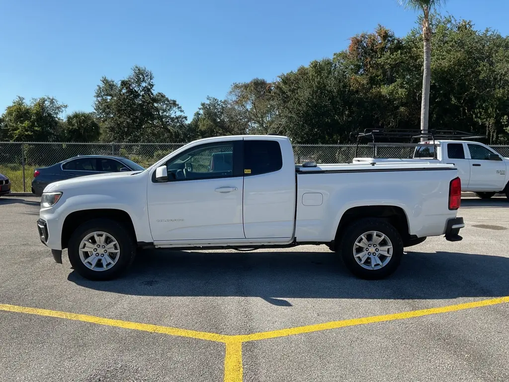 2022 Chevrolet Colorado LT photo 3