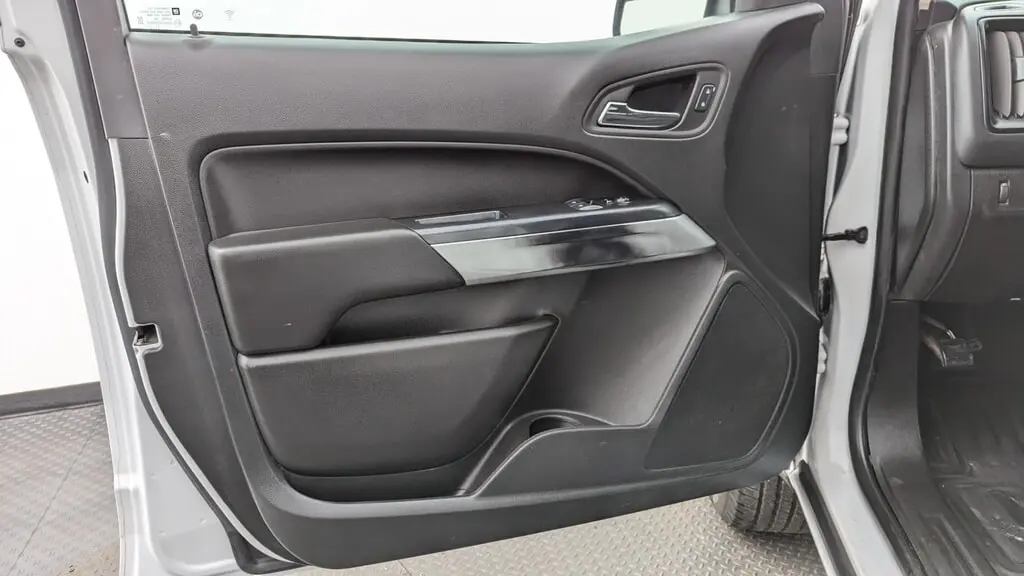 Florida Fine Cars - Used CHEVROLET COLORADO 2022 MIAMI 2WD LT