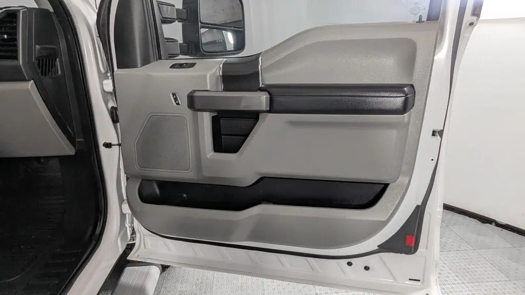 Florida Fine Cars - Used FORD SUPER DUTY F-250 SRW 2018 ORLANDO XLT