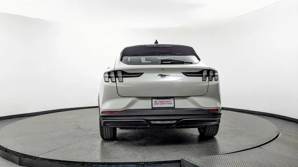 2024 Ford Mustang Mach-E Select photo 3