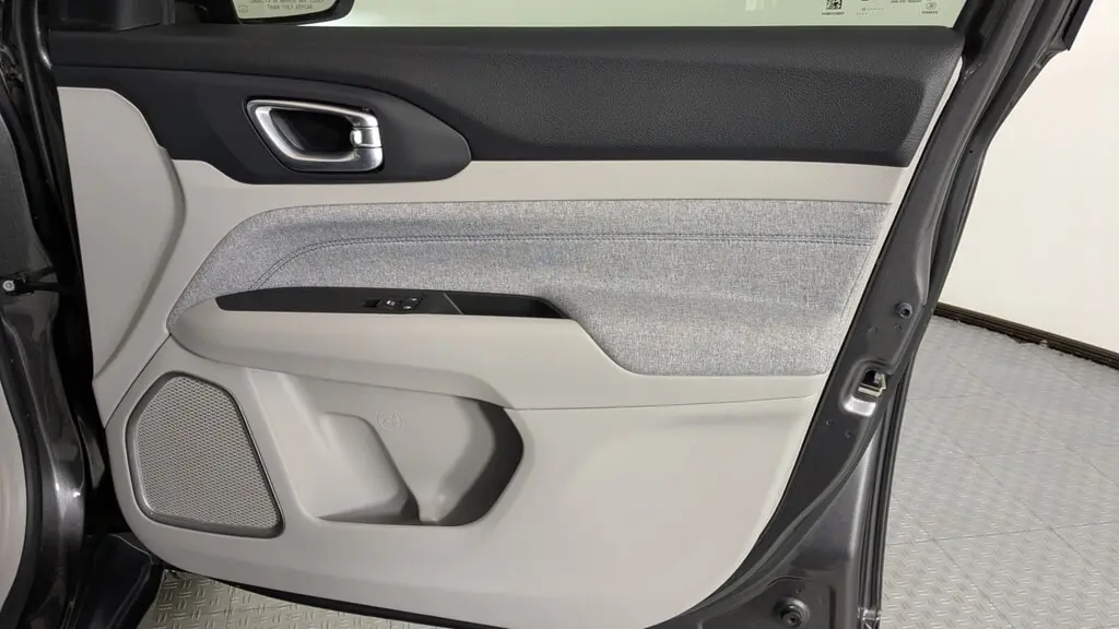 Florida Fine Cars - Used JEEP COMPASS 2023 ORLANDO LATITUDE