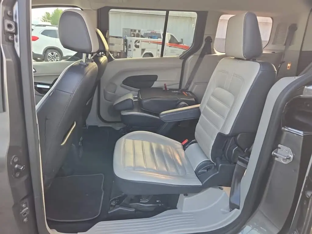 Florida Fine Cars - Used FORD TRANSIT CONNECT WAGON 2019 WEST PALM XLT