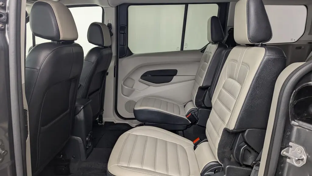 Florida Fine Cars - Used FORD TRANSIT CONNECT WAGON 2019 WEST PALM XLT