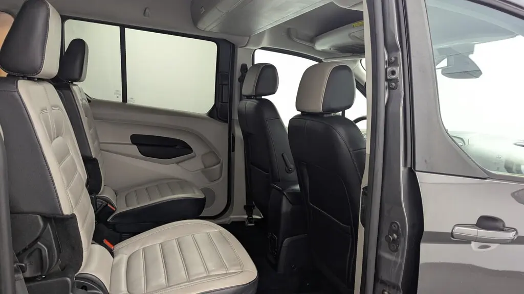 Florida Fine Cars - Used FORD TRANSIT CONNECT WAGON 2019 WEST PALM XLT