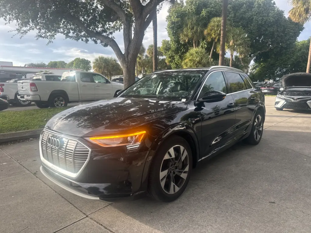 Florida Fine Cars - Used AUDI E-TRON 2023 WEST PALM PREMIUM