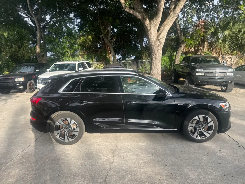 Florida Fine Cars - Used AUDI E-TRON 2023 WEST PALM PREMIUM