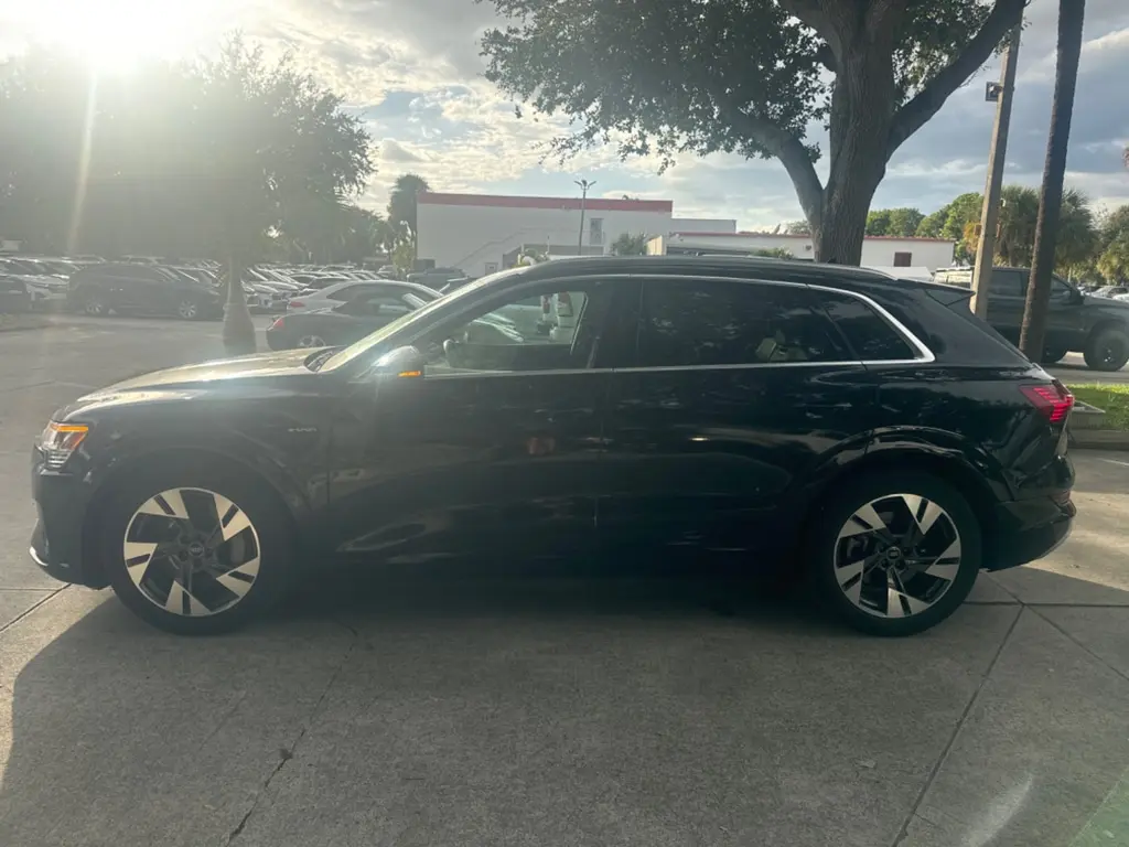 Florida Fine Cars - Used AUDI E-TRON 2023 WEST PALM PREMIUM