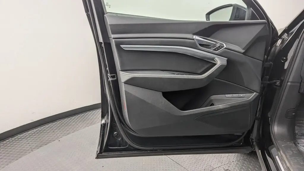 Florida Fine Cars - Used AUDI E-TRON 2023 WEST PALM PREMIUM