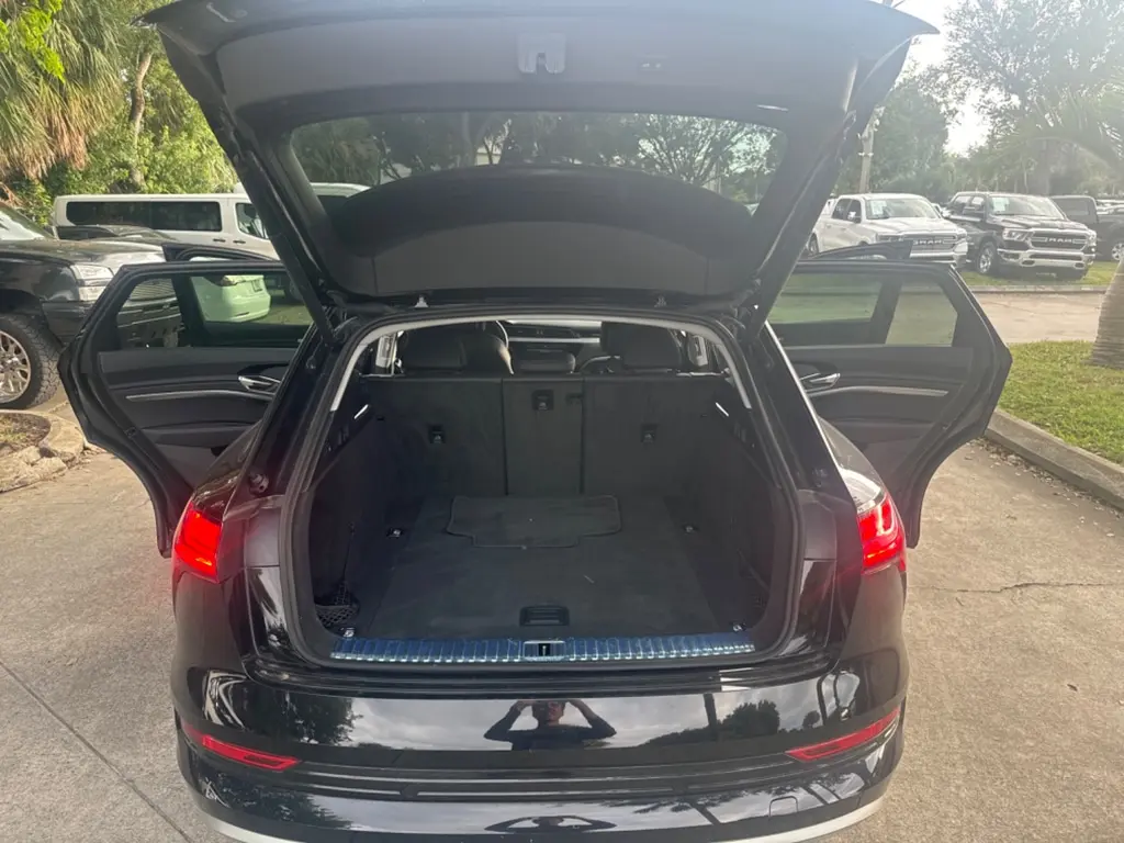 Florida Fine Cars - Used AUDI E-TRON 2023 WEST PALM PREMIUM