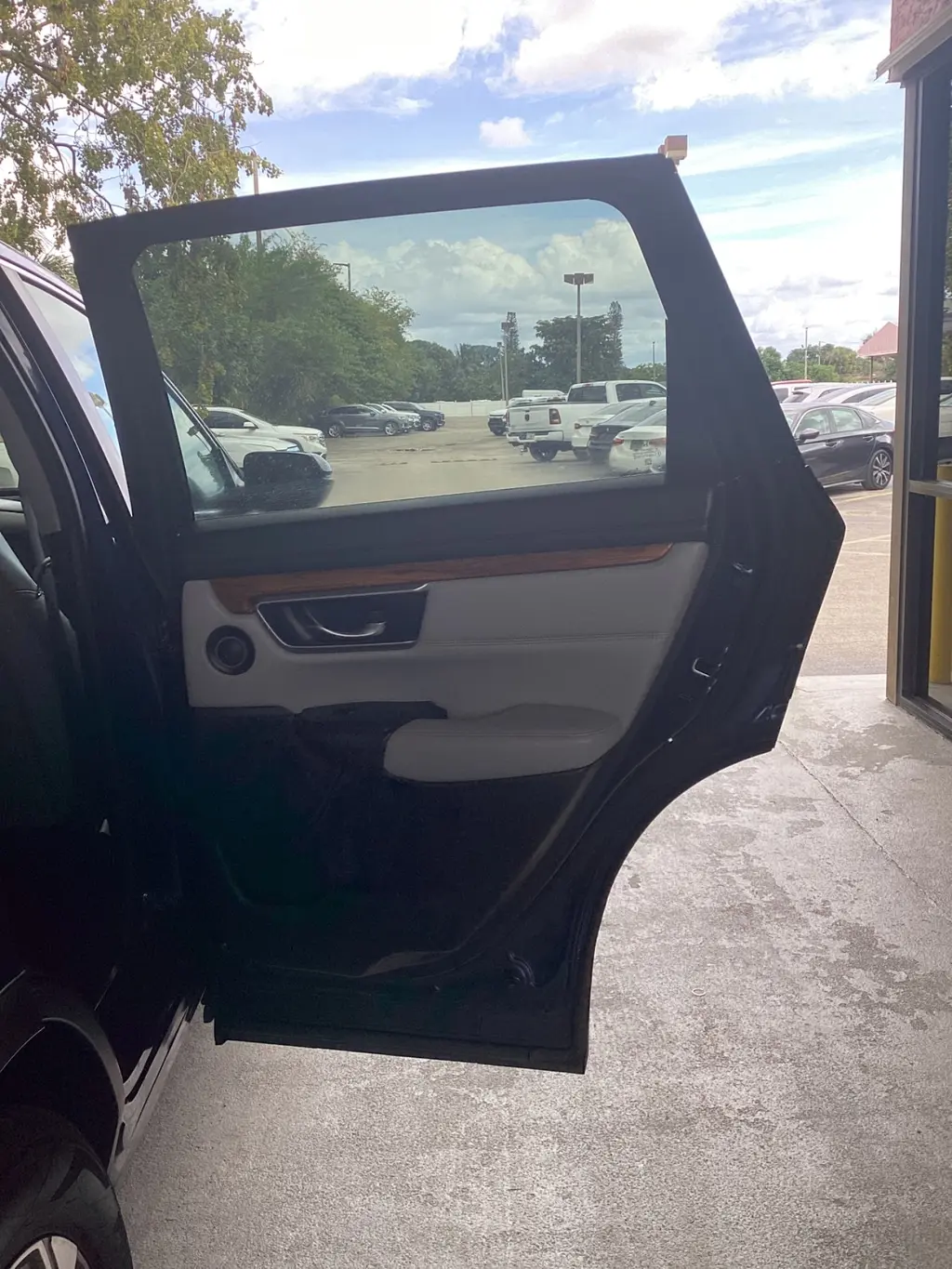 Florida Fine Cars - Used HONDA CR-V 2017 MIAMI EX-L