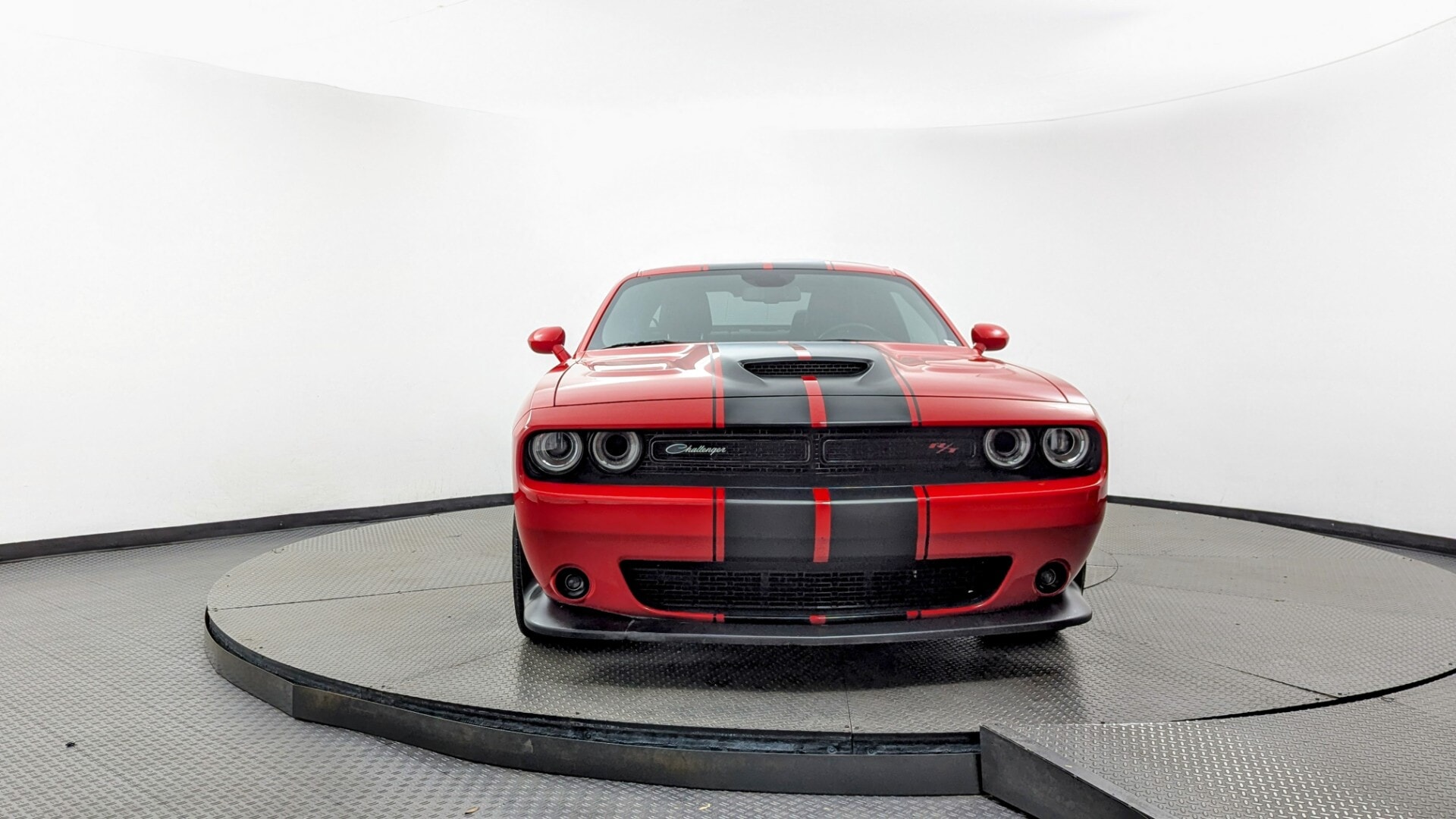 used vehicle - COUPE DODGE CHALLENGER 2023