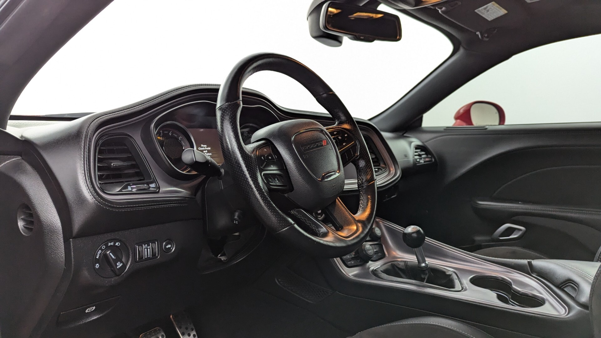 used vehicle - COUPE DODGE CHALLENGER 2023