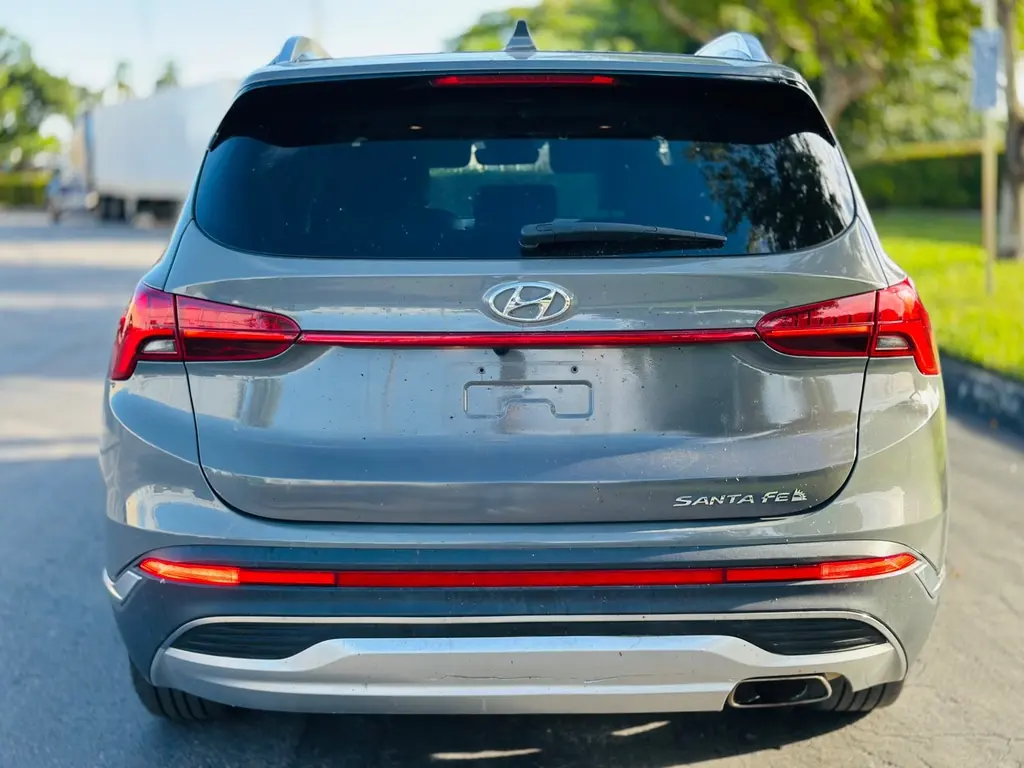 2023 Hyundai Santa Fe SEL Premium photo 3