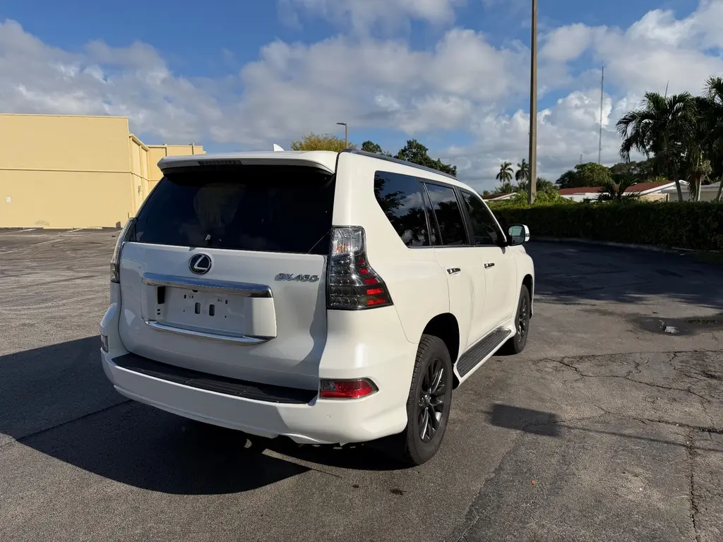 2020 Lexus GX 460 Premium photo 4