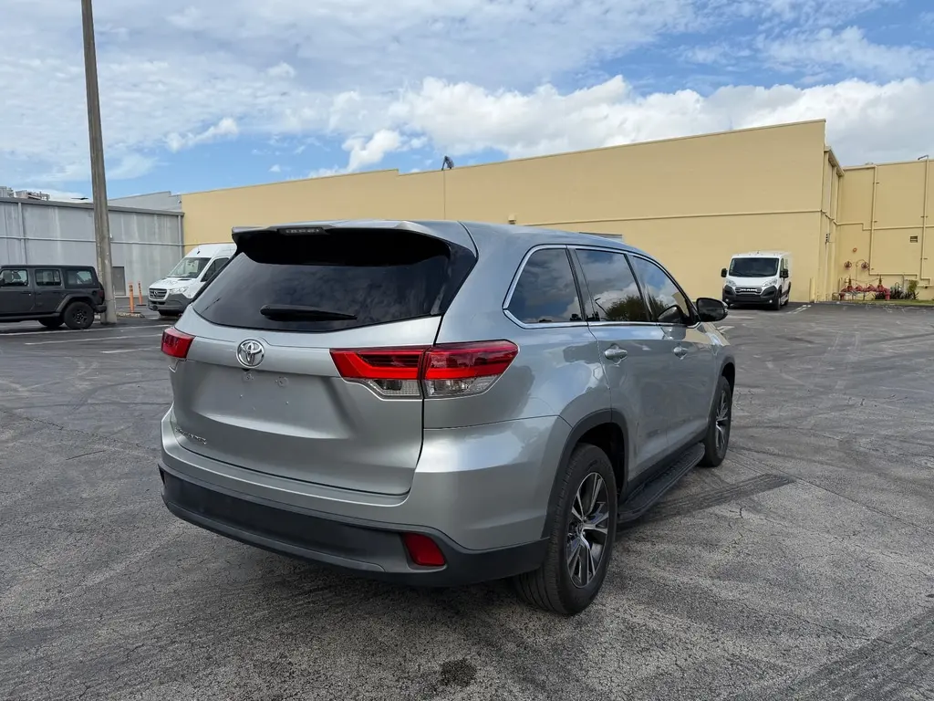 Florida Fine Cars - Used TOYOTA HIGHLANDER 2019 MARGATE LE