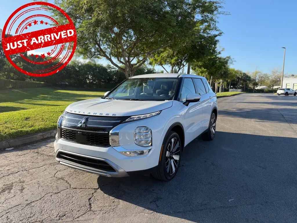 Florida Fine Cars - Used MITSUBISHI OUTLANDER 2025 MIAMI SE