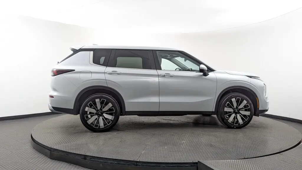 Florida Fine Cars - Used MITSUBISHI OUTLANDER 2025 MIAMI SE