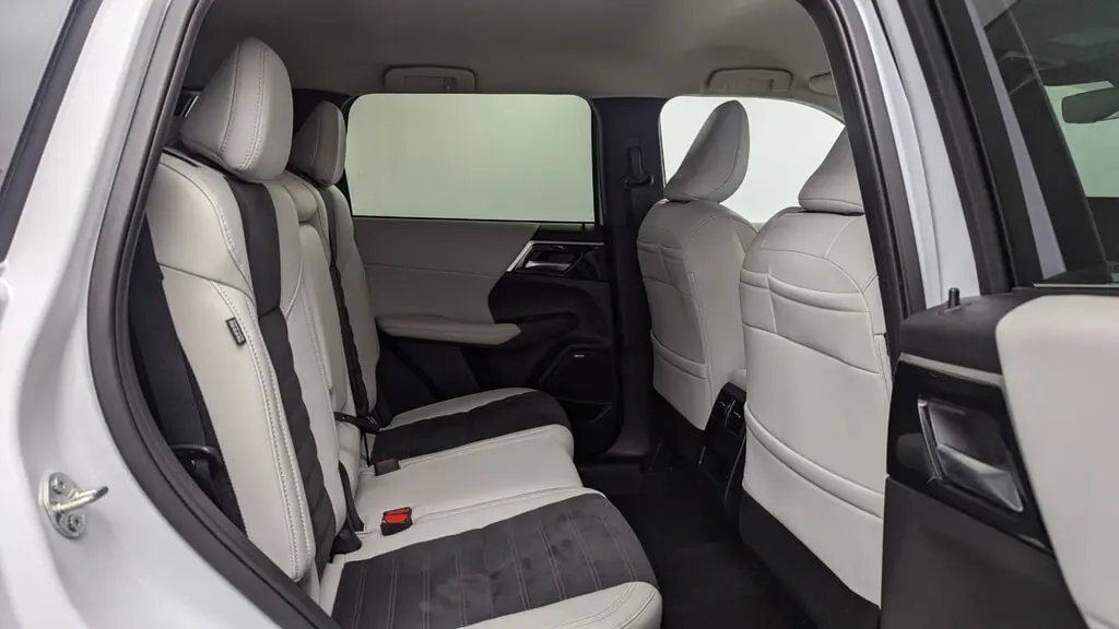 Florida Fine Cars - Used MITSUBISHI OUTLANDER 2025 MIAMI SE