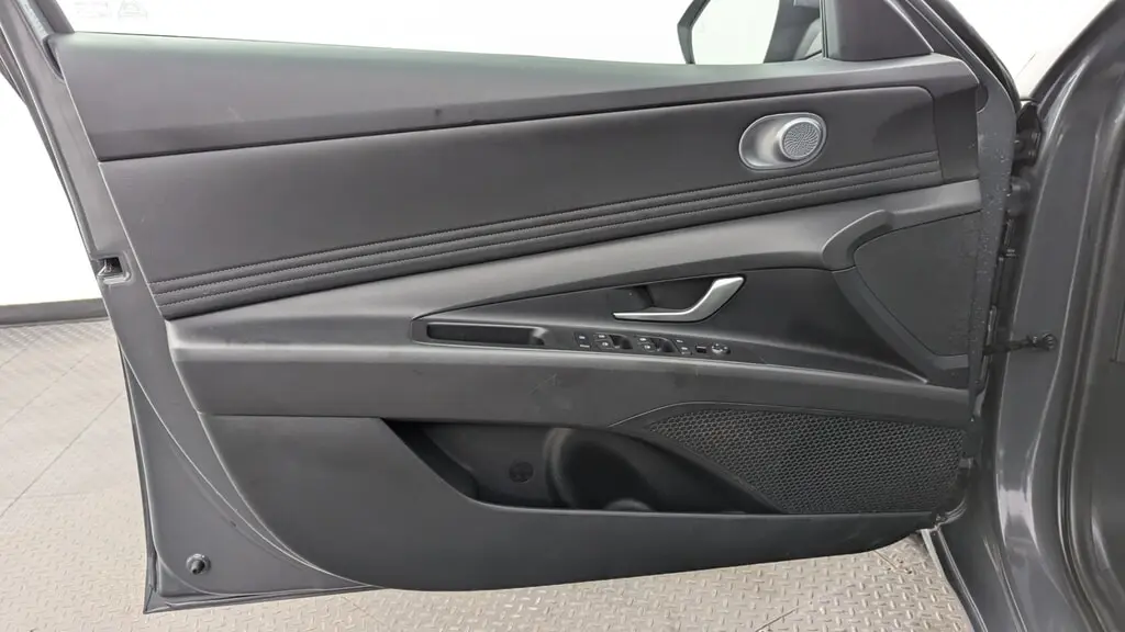 Florida Fine Cars - Used HYUNDAI ELANTRA 2025 WEST PALM SEL CONVENIENCE