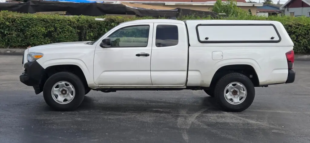 2022 Toyota Tacoma SR photo 2